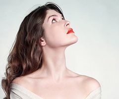 Лебединая шея: уход и процедуры для красоты