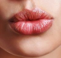 Красивые губы: полный список нужных процедур