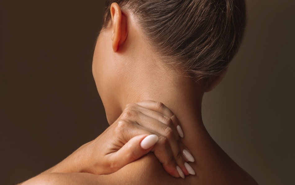 ТРЭП-ТОКС, или ботулинотерапия плеча: что это за процедура и как влияет на осанку?